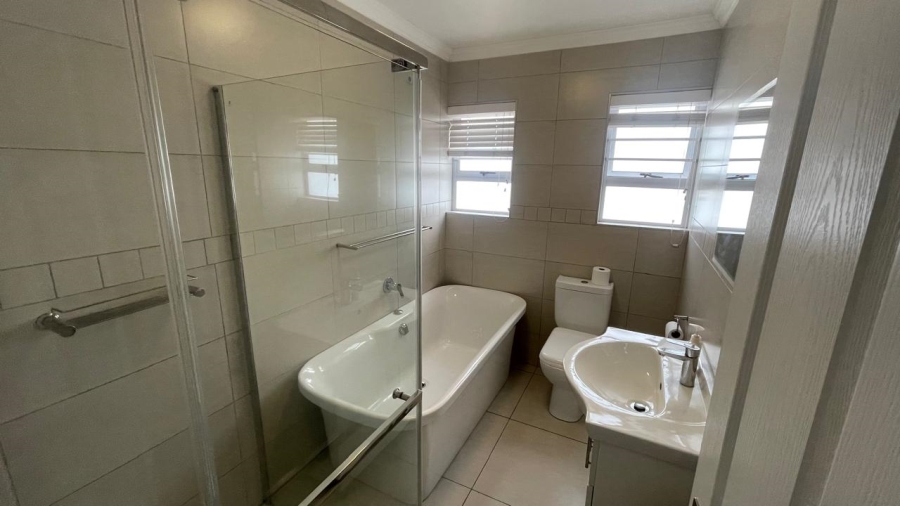 3 Bedroom Property for Sale in Beacon Bay Eastern Cape